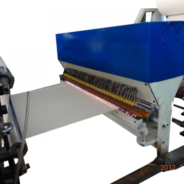 嵌缝纸带激光穿孔+分切机/嵌缝纸带电打火穿孔分切机